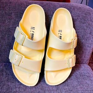 WOMEN'S BIRKENSTOCK ESSENTIALS ARIZONA EVA SANDALS POPCORN YELLOW- 41 LIKE NEW!
